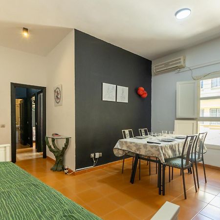 Conde Center Premium Suites, Free Parking Sevilla Dış mekan fotoğraf