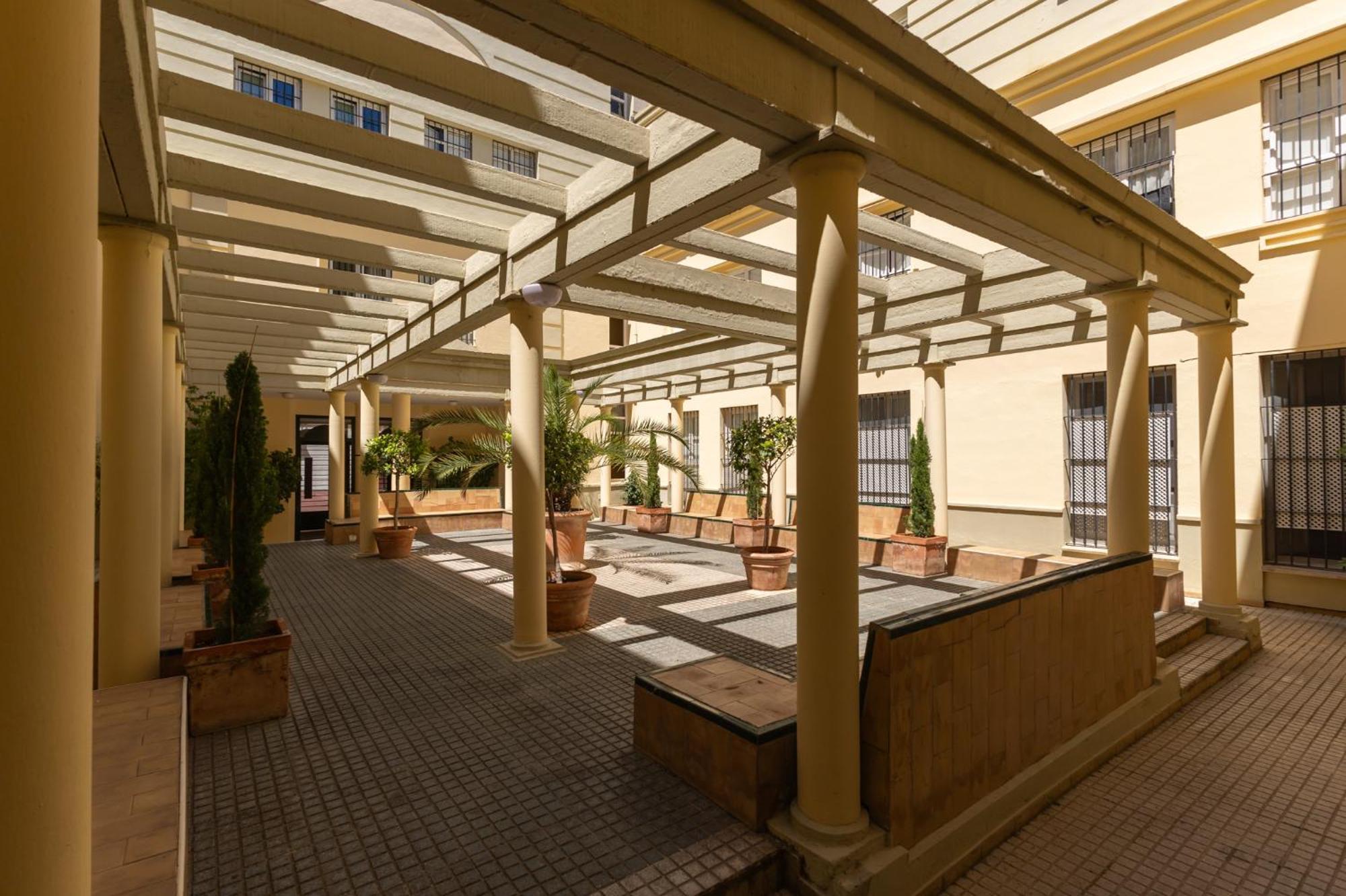 Conde Center Premium Suites, Free Parking Sevilla Dış mekan fotoğraf